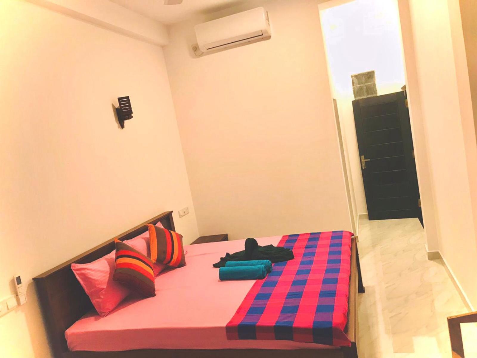 Navodya Guest Mirissa Hotel Exterior photo