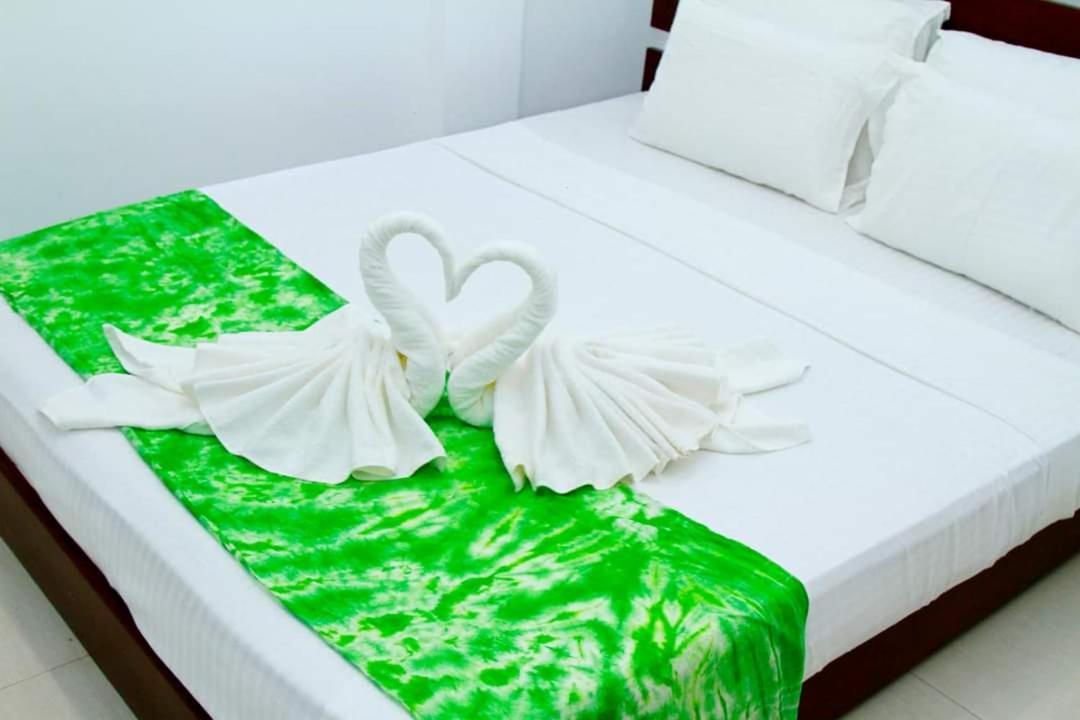 Navodya Guest Mirissa Hotel Room photo